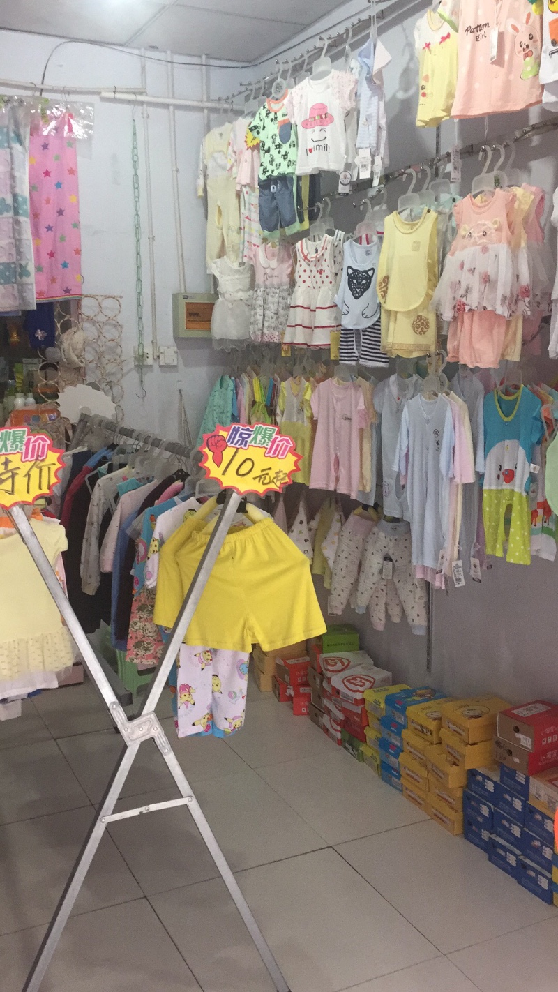 安阳转经营5年孕婴店,位于多个生活区的黄金地段,临街旺铺